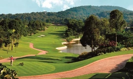 The Mines Resort & Golf Club là sân golf tay vợt vô địch thế giới Tiger Woods từng đăng quang. 