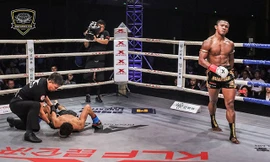 Cú móc trái của Buakaw dễ dàng hạ knock-out Toutouh