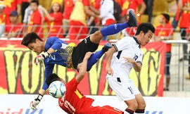 Hai sai lầm của thủ môn Phí Minh Long, góp phần khiến Việt Nam bị loại