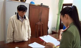 Vợ một phó giám đốc sở trục lợi trong vụ làm lộ đề thi tuyển công chức