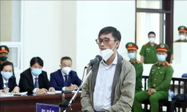 Bị cáo Nguyễn Duy Linh tại phiên toà ngày 5/11. Ảnh: TTXVN