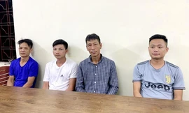 Từ trái sang phải, các đối tượng: Mạc Văn Hoàng; Vũ Duy Sinh; Phạm Xuân Đường; Nguyễn Công Phúc