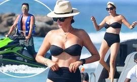 Vợ 'ông trùm giải trí' Simon Cowel nõn nà gợi cảm ở biển với bikini quây