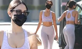 Mỹ nhân 'Fast & Furious' nuột nà quá đỗi gợi cảm với áo bra trên phố