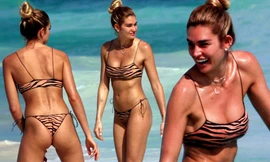 Chân dài 9x phô body tuyệt mỹ, đẹp như tạc tượng ở biển