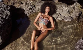 Khó rời mắt khỏi đường cong tuyệt mỹ của chân dài 9x Imaan Hammam