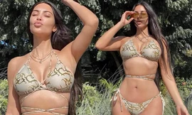 'Kim siêu vòng 3' tung ảnh bikini khoe đường cong 'thiêu đốt'