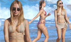 Mẫu 9x diện bikini siêu bé, dáng đẹp như tượng tạc ở biển