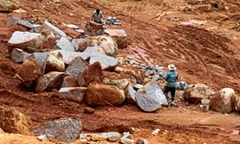 Bốn đối tượng tự xưng phóng viên đi cưỡng đoạt tài sản ở Lâm Đồng 