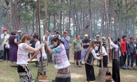 Bảo tồn văn hóa các tộc người thiểu số qua hội thi trò chơi dân gian 