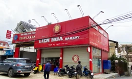 Hàng loạt du khách, vận động viên nhập viện sau khi ăn bánh mì ở Lâm Đồng