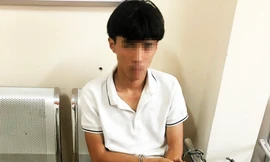 Bắt nóng đối tượng trộm túi xách của du khách nước ngoài ở Đà Lạt 