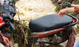 Truy nguyên nhân trận lụt ‘lịch sử’ ở Lâm Đồng, tìm thấy thi thể người bị lũ cuốn