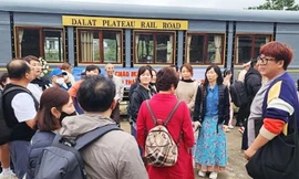 Kiểm tra đột xuất các khu du lịch, phạt nặng hướng dẫn viên hoạt động ‘chui’