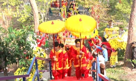 Hàng nghìn người dự lễ Giỗ Tổ Hùng Vương trên núi Phụng hoàng Đà Lạt