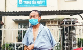 Khởi tố vụ án liên quan người tố giác phá rừng bị đánh thương tích