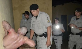 Vượt ngục không thành vì quá béo