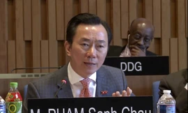 'Nghe ông nói như nhạc rót vào tai'