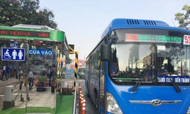 Xe buýt TPHCM hoạt động lại từ 4/5