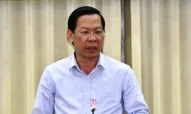 Chủ tịch TPHCM: Kinh tế - xã hội đã phục hồi 'chạm' trạng thái trước dịch
