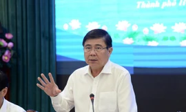 Chủ tịch TPHCM ‘điểm danh’ cán bộ đi nước ngoài để phòng dịch corona