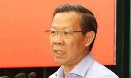 Chủ tịch TPHCM: 'Chăm lo đời sống nhân viên y tế mới là tri ân người thầy thuốc’