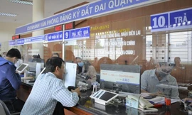 Người dân TPHCM sắp hết cảnh vã mồ hôi xếp hàng chờ giải quyết thủ tục hộ tịch