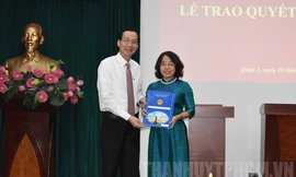 Bà Mai Thị Hồng Hoa làm Phó Chủ tịch UBND quận 1