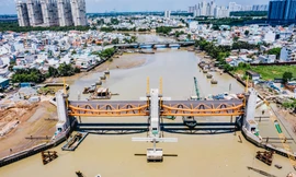 Siêu dự án chống ngập ách tắc, 3.800 lít dầu thủy lực bốc hơi 