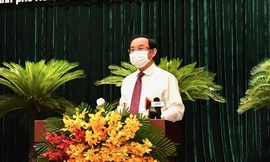 Bí thư thành ủy TPHCM nghẹn lời khi nói về những người tử vong do COVID-19