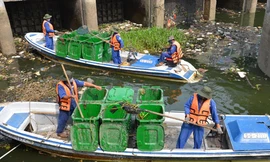 Công nhân vệ sinh ở TPHCM: ‘Chúng tôi rất tủi thân…’