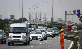 TPHCM rút đề xuất cấm người có bằng lái dưới 1 năm chạy ô tô quá 60km/giờ