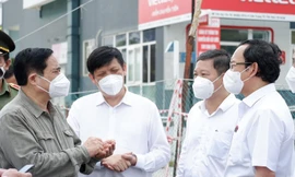 Thủ tướng: ‘Chịu khó, chịu khổ lúc này để nhanh bình thường trở lại…’ 