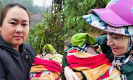 4 cô giáo đỡ đẻ cho sản phụ bên đường rừng