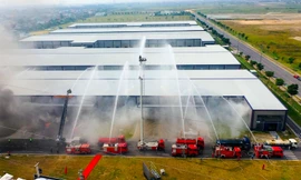 Xem cảnh sát diễn tập chữa cháy, cứu nạn người trong khu công nghiệp lớn nhất tỉnh Nghệ An