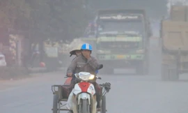 Bụi mù mịt trên công trường nghìn tỷ ở Nghệ An