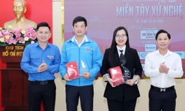 200 triệu đồng tiền thưởng giải chạy bộ ủng hộ các hoàn cảnh nghèo xứ Nghệ 