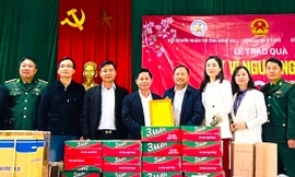 Tết ấm đến với người dân, học sinh huyện biên giới Nghệ An
