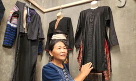 Bộ sưu tập váy áo cổ của vợ quan Tri phủ 