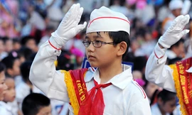 Chào cờ đầu tuần nơi biên ải