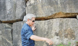 Người chi chút với cổ thành