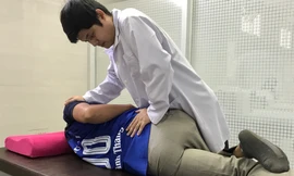 Những người hay kêu đau lưng, coi chừng thoát vị đĩa đệm