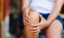 Khắc phục tràn dịch khớp gối tại nhà: Giải pháp đơn giản cực hiệu quả