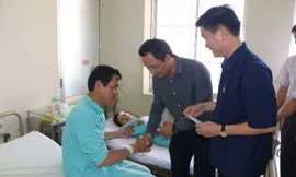 Ban ATGT Quốc gia đến thăm hỏi nạn nhân vụ tai nạn đèo Khánh Lê