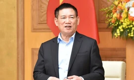 Những ngày 'vừa chạy vừa xếp hàng' - Bài 2: Bứt phá để phát triển 
