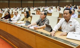 Quyết sách lịch sử: Chính quyền địa phương hai cấp 