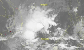 Biển Đông xuất hiện vùng áp thấp, Nam Trung Bộ mưa kéo dài