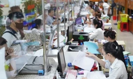 Chưa thực hiện đúng chỉ đạo của Trung ương về tạm dừng tuyển dụng viên chức, một huyện phải thu hồi các quyết định