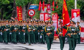 Diễu hành kỷ niệm 70 năm Ngày Giải phóng thành phố Hải Phòng 