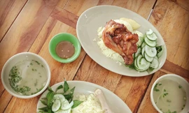 'Thịt gà là một trong những nguyên nhân gây ra nhiều vụ ngộ độc tại Nha Trang'